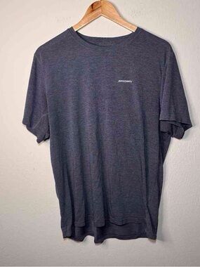 Patagonia Men's Dark Gray Crew Neck T-Shirt